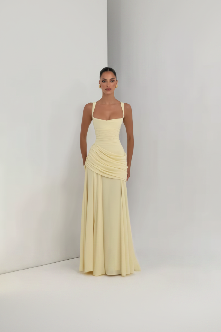 Vestido Celia / La caída Perfecta, la Elegancia Eterna